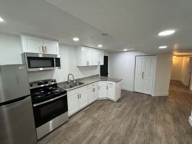 property at 910 620 E