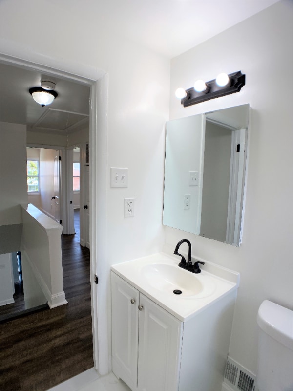 property at 2038 Kelmore Rd