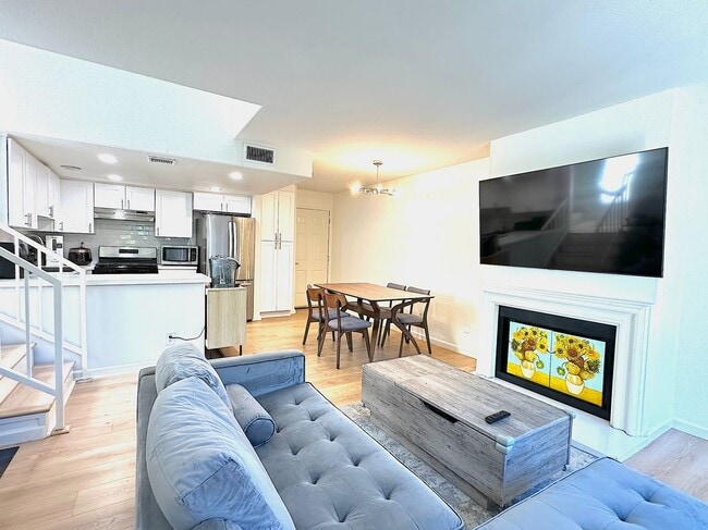 property at 2224 Duane St