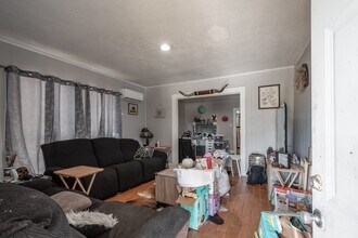 201 S Cleveland St in Dayton, TX - Building Photo - Building Photo