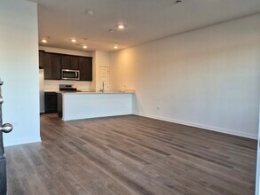 2268 Barbera Dr in Oswego, IL - Building Photo - Building Photo