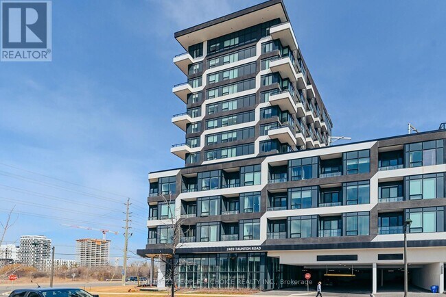 2489 Taunton Rd in Oakville, ON - Building Photo - Building Photo