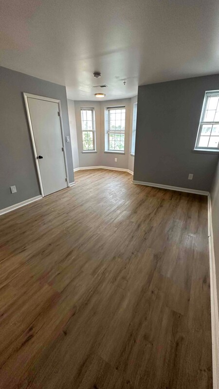 1900 Maryland Ave photo'