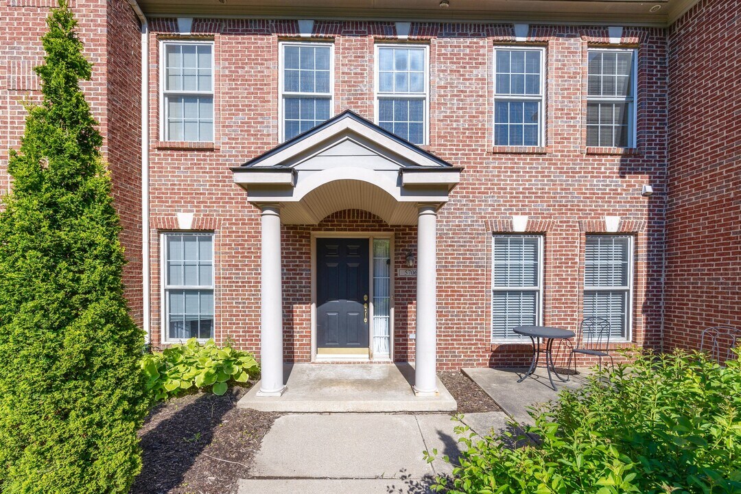 5706 Hampshire Ln in Ypsilanti, MI - Building Photo