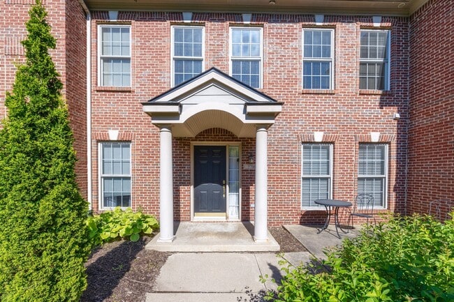 property at 5706 Hampshire Ln