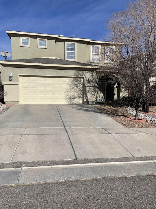 10609 Golinda Rd SW in Albuquerque, NM - Building Photo