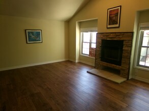 1530 S Quebec Way in Denver, CO - Building Photo - Building Photo
