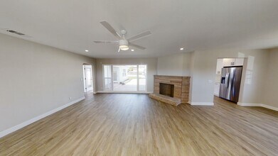 5608 Dorothy Way in San Diego, CA - Building Photo - Building Photo