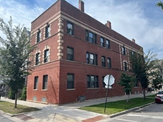 3600 S Wood St in Chicago, IL - Building Photo