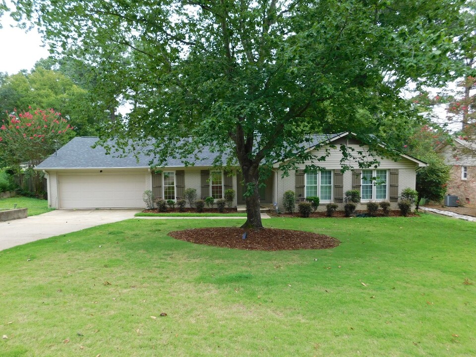 1213 Heritage Ln in Tuscaloosa, AL - Foto de edificio