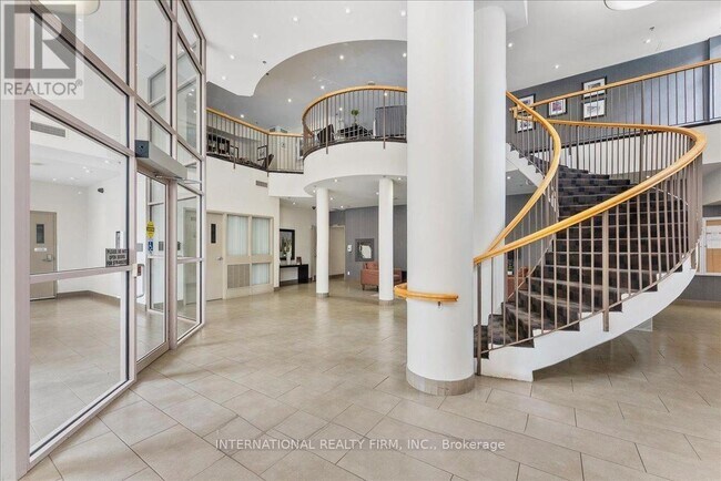 1369 Bloor St W in Toronto, ON - Building Photo - Building Photo