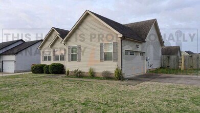 2298 Rattling Rd in Clarksville, TN - Building Photo - Building Photo