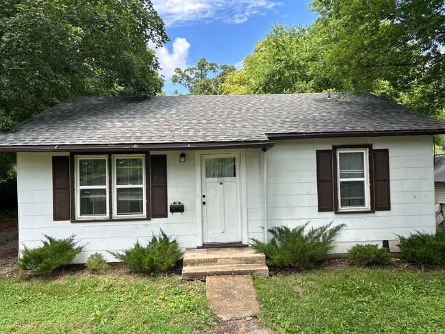 property at 214 Poplar St