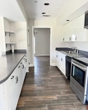3352 Irish Bend Rd in Kenner, LA - Building Photo - Building Photo