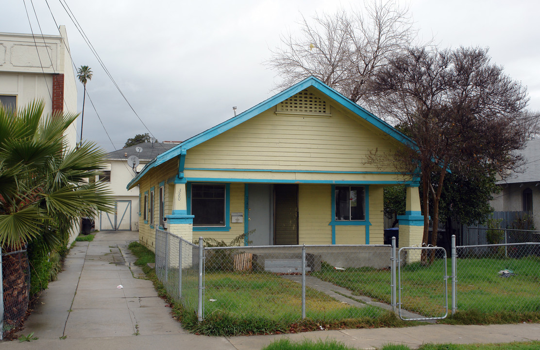 380 W 14th St in San Bernardino, CA - Building Photo