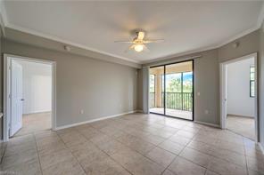 13010 Positano Cir-Unit -305 in Naples, FL - Foto de edificio - Building Photo