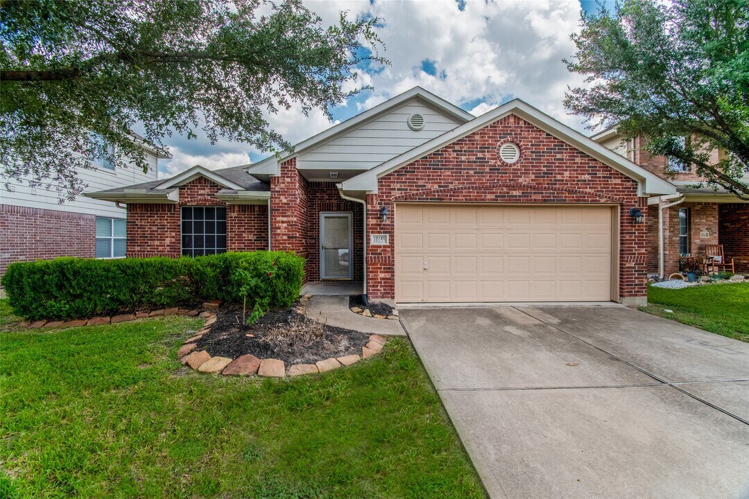 10159 Twila Springs Ct in Houston, TX - Building Photo