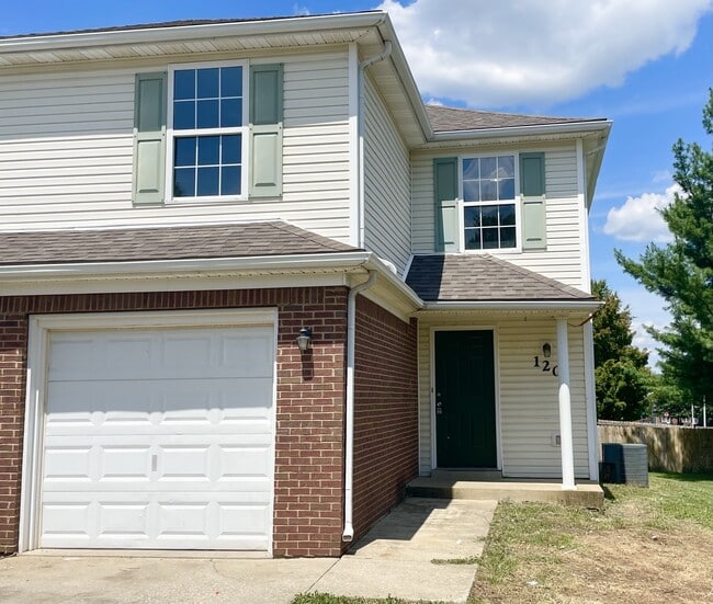 120 Karen Ct in Shelbyville, KY - Building Photo - Building Photo