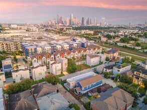 1315 Lakin St in Houston, TX - Building Photo - Building Photo