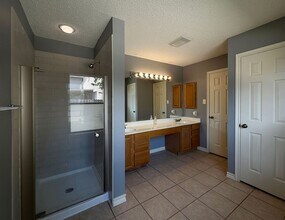 3014 Redrock Pass in San Antonio, TX - Building Photo - Building Photo