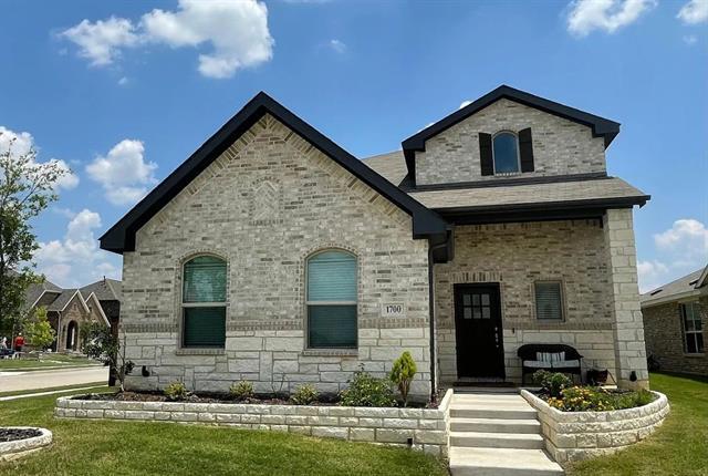 property at 1700 Emilia Dr