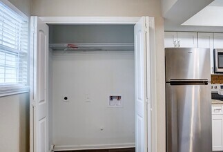 9020 Grannis St in Houston, TX - Building Photo - Building Photo