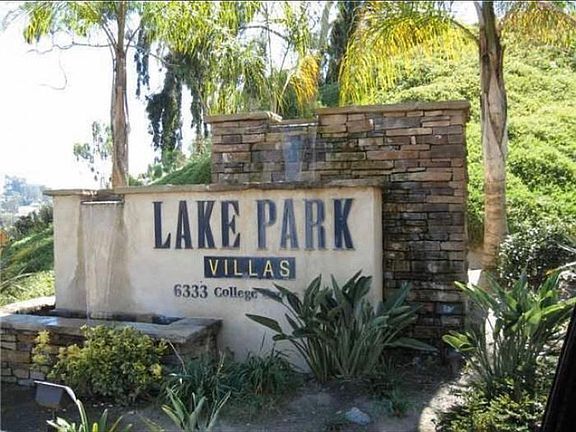 6333 College Grove Way, Unit 2 in San Diego, CA - Building Photo - Building Photo