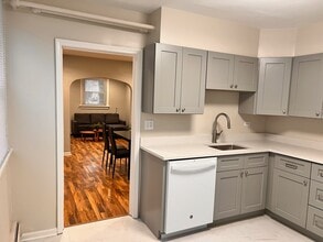 812 Beloit Ave, Unit 1 in Forest Park, IL - Foto de edificio - Building Photo