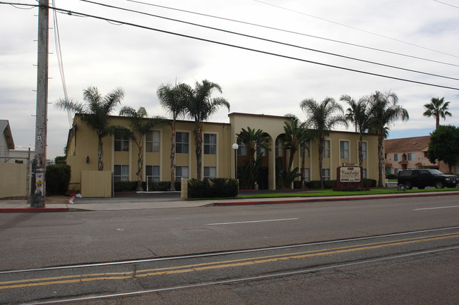 Cambridge Apartments in Chula Vista, CA - Building Photo - Building Photo