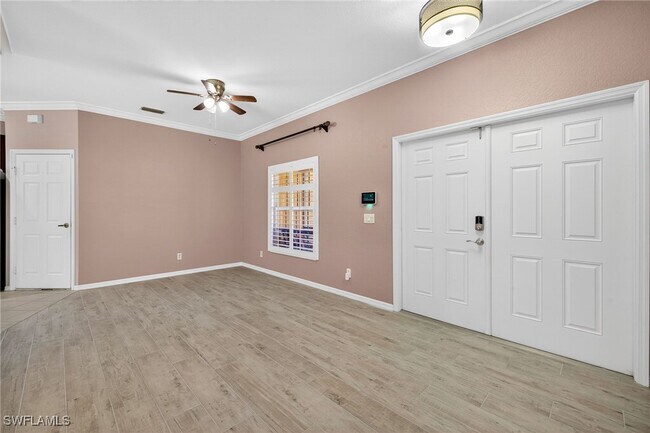 8250 Silver Birch Way in Lehigh Acres, FL - Foto de edificio - Building Photo