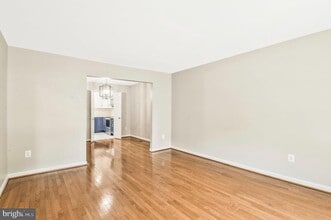 10257 Friendship Ct in Fairfax, VA - Building Photo - Building Photo