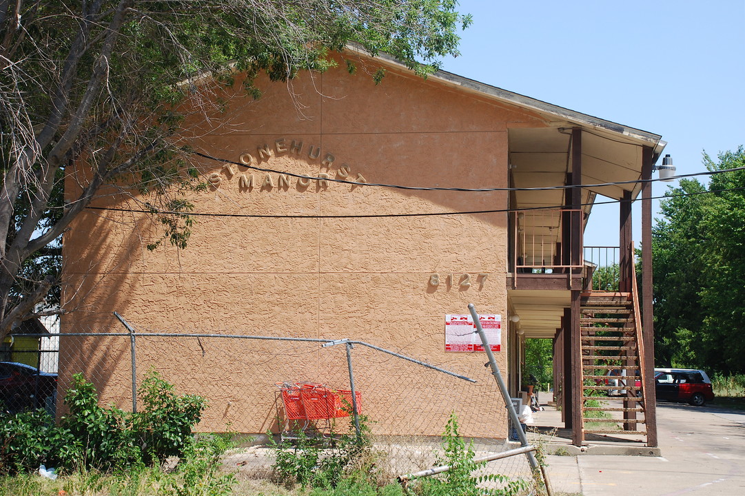 Stonehurst Apartments in Dallas, TX - Foto de edificio