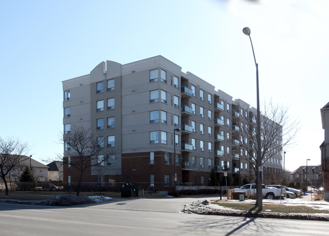 Terraces in the Village in Burlington, ON - Building Photo - Building Photo