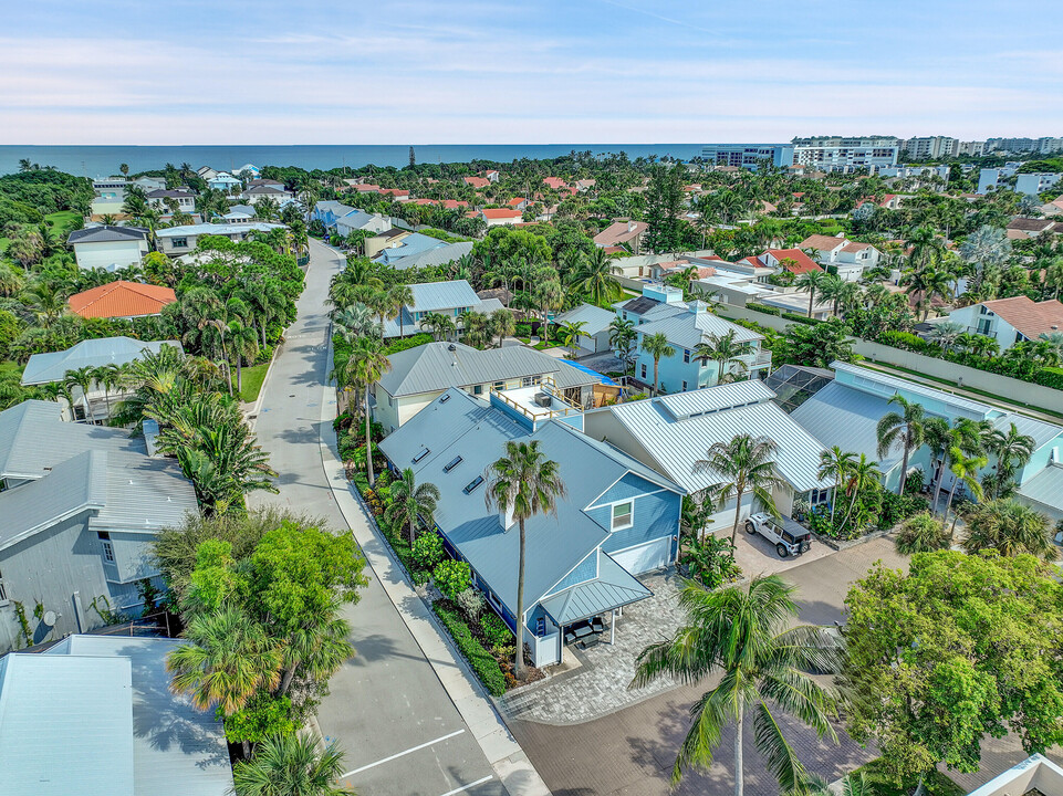 600 Xanadu Pl in Jupiter, FL - Foto de edificio