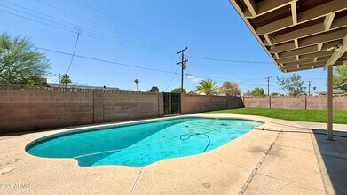 537 E Laguna Dr in Tempe, AZ - Building Photo - Building Photo