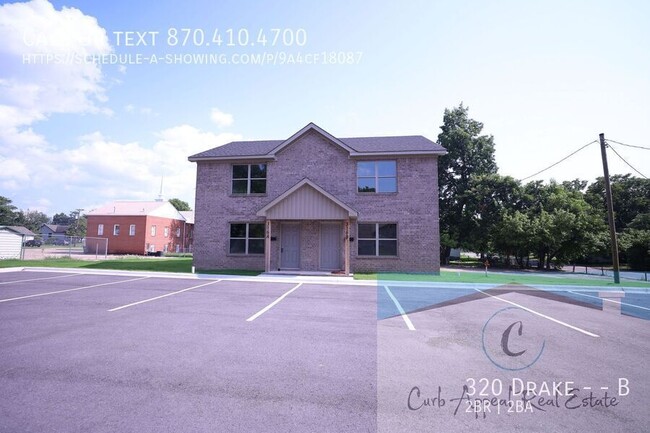 320 Drake St-Unit -B in Jonesboro, AR - Foto de edificio - Building Photo