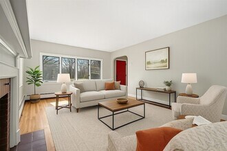 115 Mill St in Lincoln, MA - Building Photo - Building Photo