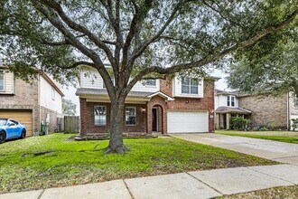 158 Bristol Bend Ln in Dickinson, TX - Building Photo - Building Photo