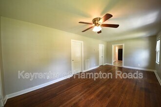500 Beechwood Ave in Norfolk, VA - Foto de edificio - Building Photo