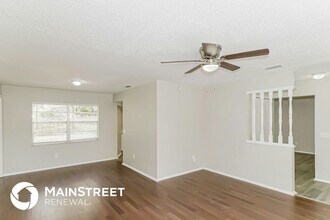 17604 Meadowbridge Dr in Lutz, FL - Building Photo - Building Photo