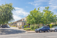 Marymount Place in Santa Clara, CA - Foto de edificio - Building Photo