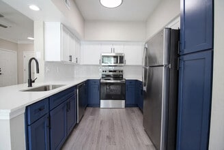 Aura at Westchase in Houston, TX - Building Photo - Building Photo