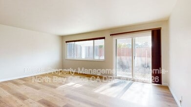 32 Colinda Dr in Petaluma, CA - Building Photo - Building Photo