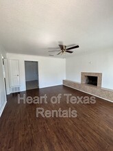 3411 Pewitt Dr in Waco, TX - Building Photo - Building Photo