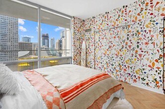 8 E Randolph St, Unit 2906 in Chicago, IL - Building Photo - Building Photo