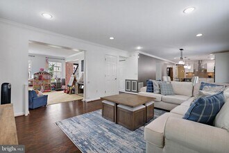 523 Lincoln Dr in Glen Burnie, MD - Building Photo - Building Photo