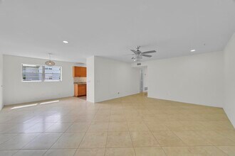 2 Lake Vista Trail in Port St. Lucie, FL - Building Photo - Building Photo