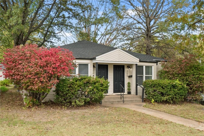 205 N 28th St in Belleville, IL - Foto de edificio - Building Photo