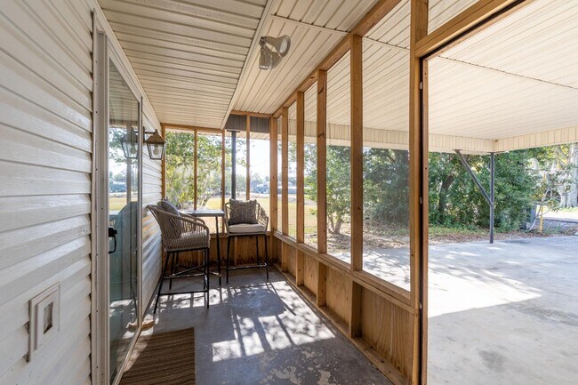 113 Dover Dr in Houma, LA - Building Photo - Building Photo