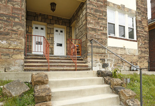 5731-5733 Phillips Ave in Pittsburgh, PA - Building Photo - Building Photo